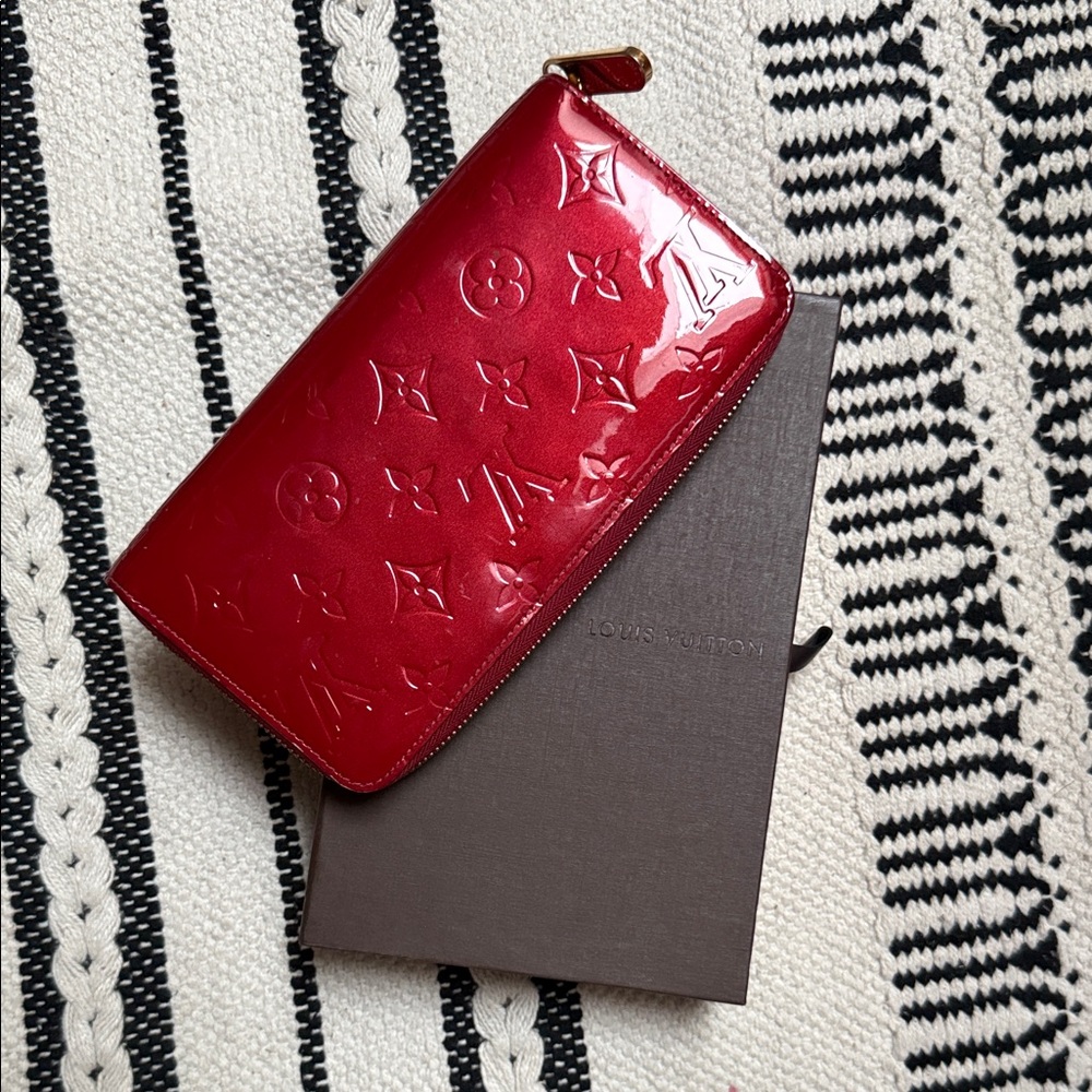 AUTHENTIC Louis Vuitton Shiny Red Monogram Wallet